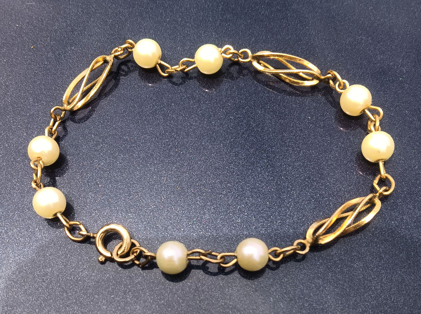 Vintage 12K Gold Filled Swirl Link Bracelet Faux Pearl Bead 7.8" Spring Ring