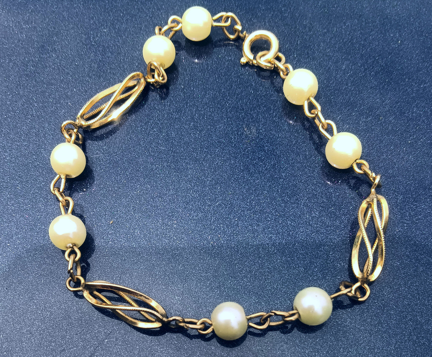 Vintage 12K Gold Filled Swirl Link Bracelet Faux Pearl Bead 7.8" Spring Ring