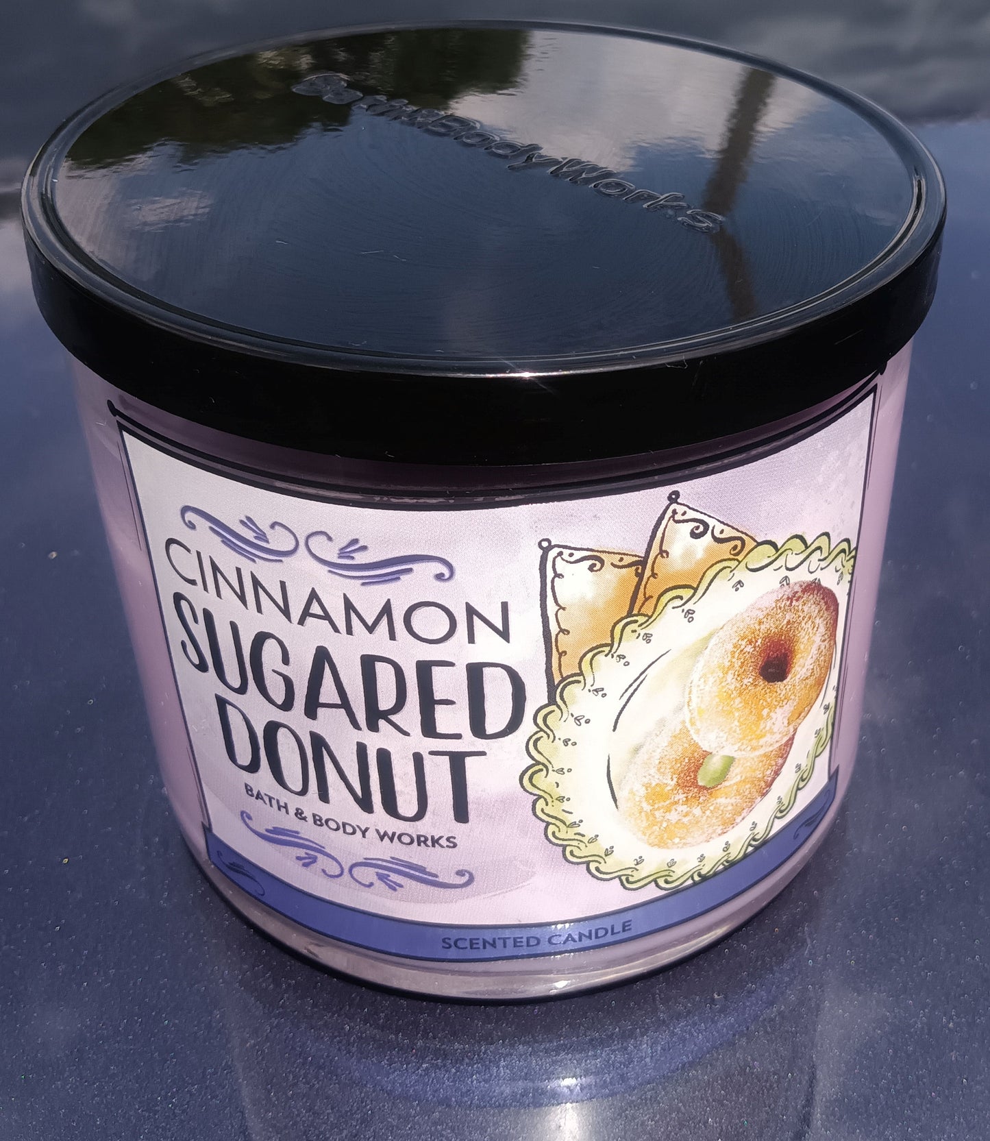 Bath & Body Works Cinnamon SUGARED DONUT 3 wick Scented Candle