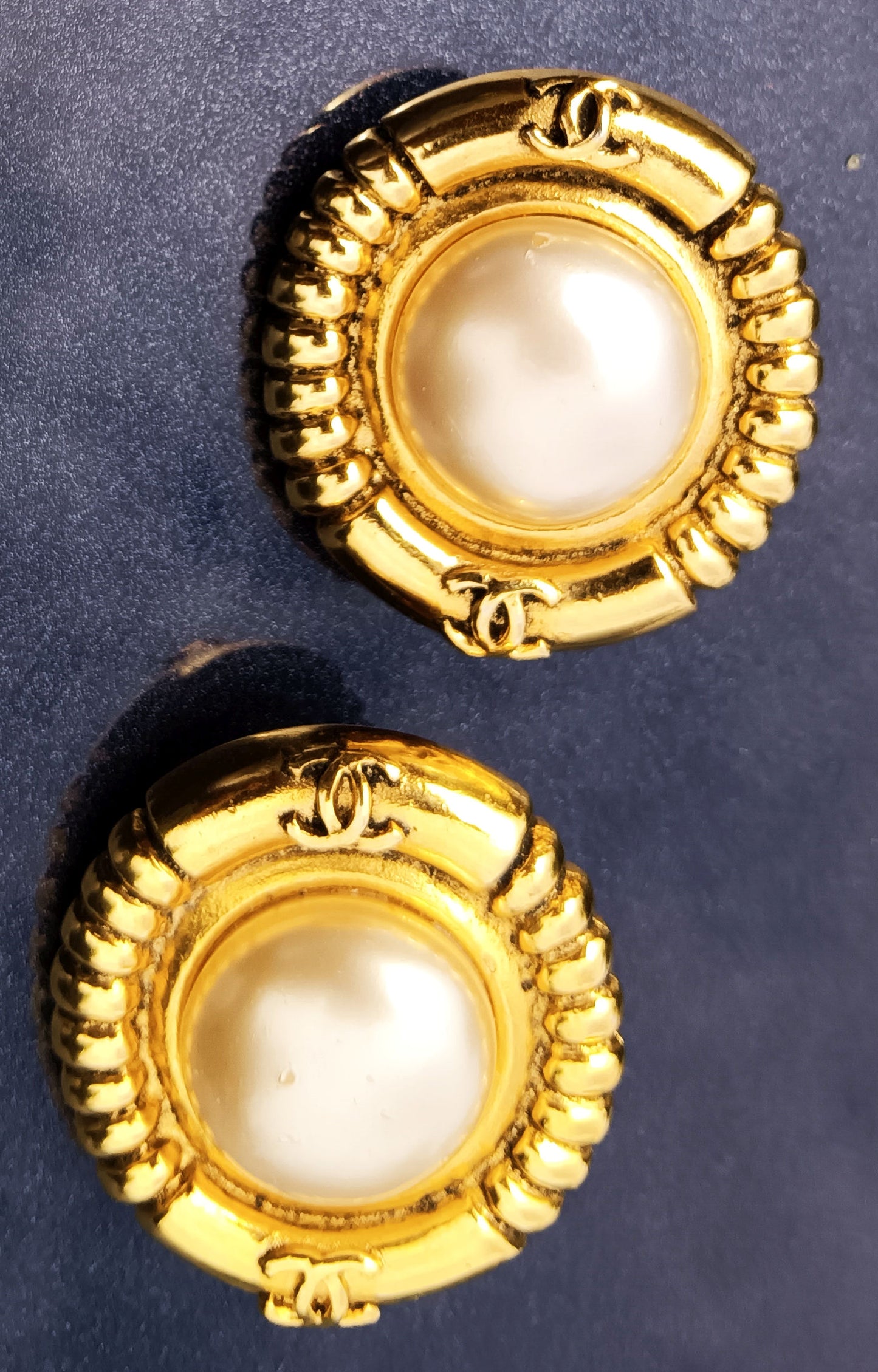 Chanel Faux Pearl Gold-toned Earrings with the CC Logo - Rare