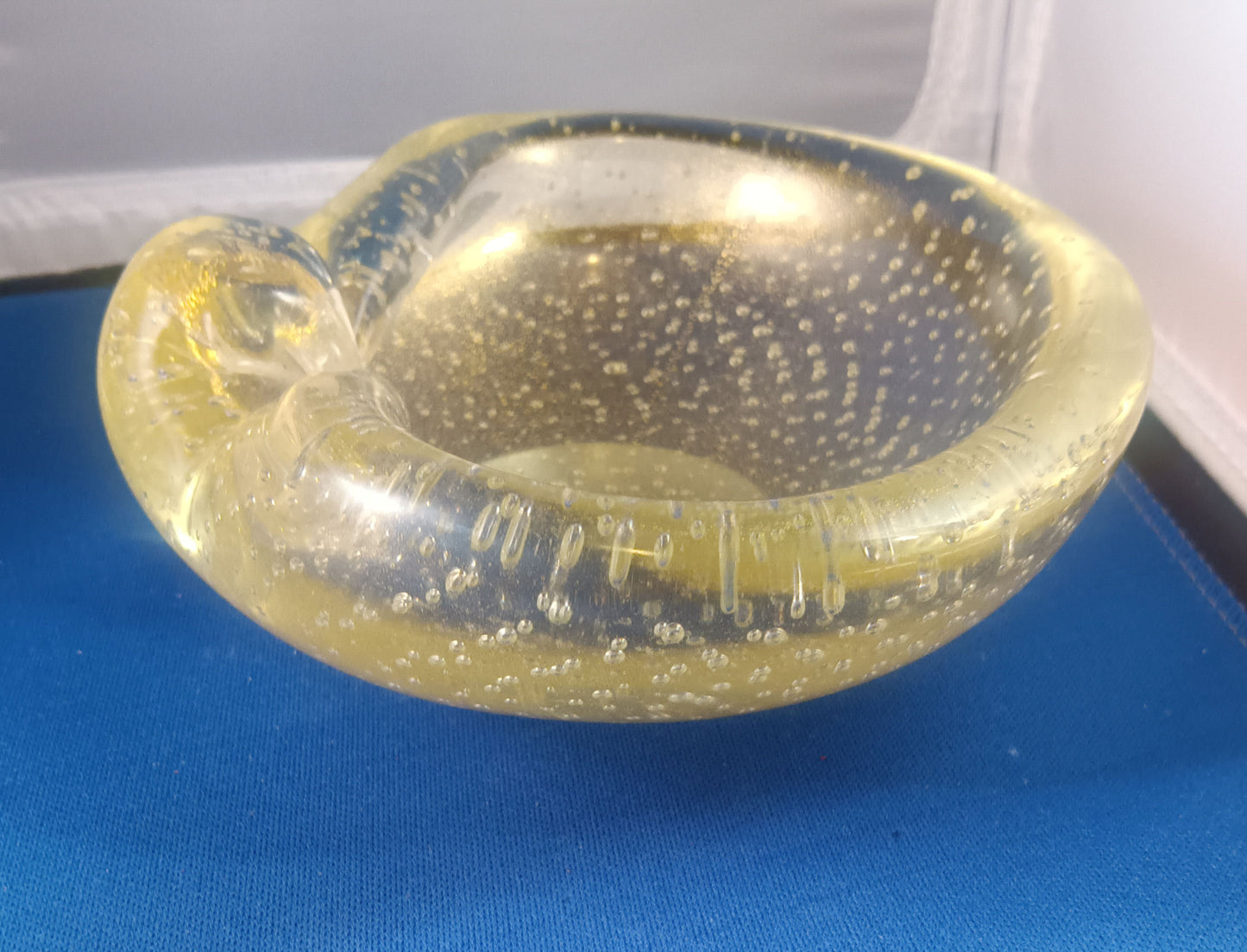 Mid Century Modern Vintage Hand Blown Controlled Bubbles Foglia D'Oro Art Glass 5"