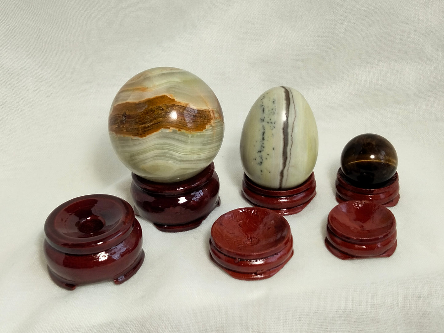 Sphere/Egg-Shaped Stone Wood Stand - 3/4" high X 1-1/8" round